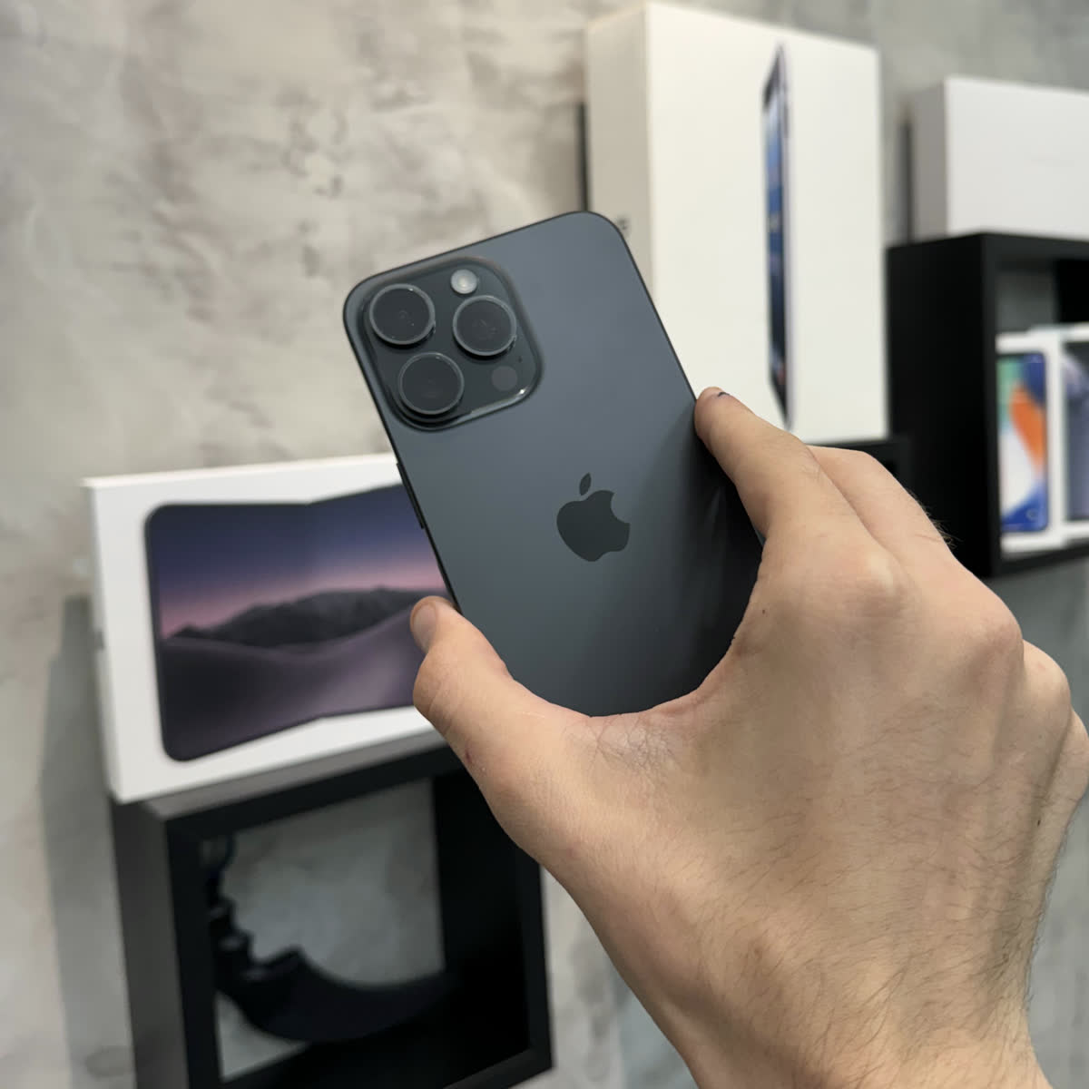 iPhone 15 Pro Max Titânio preto, foto 11